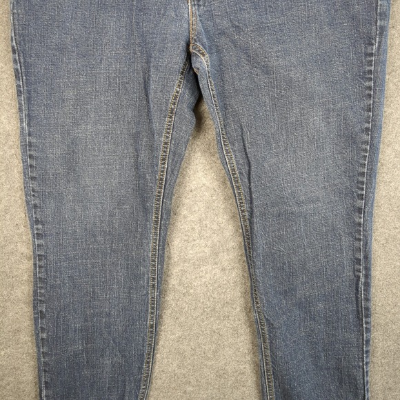 Signature by Levi Strauss Gold Mens Athletic Fit Jeans Dark Wash 40x32 - Picture 6 of 15